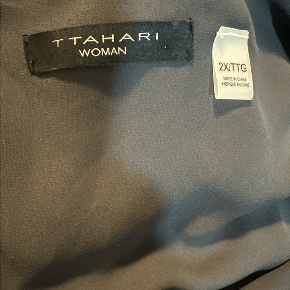 T Tahari Charcoal Polka Dot V-Neck Blouse - Picture 2 of 6